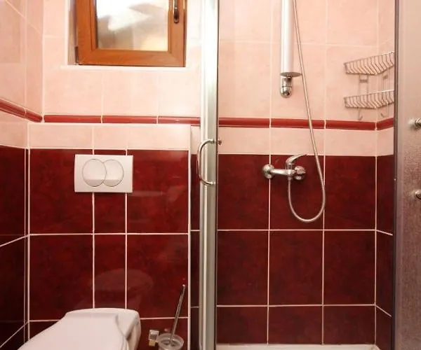 Lejlighed Apartments With A Parking Space Stinjan, Pula - 7253 Pula