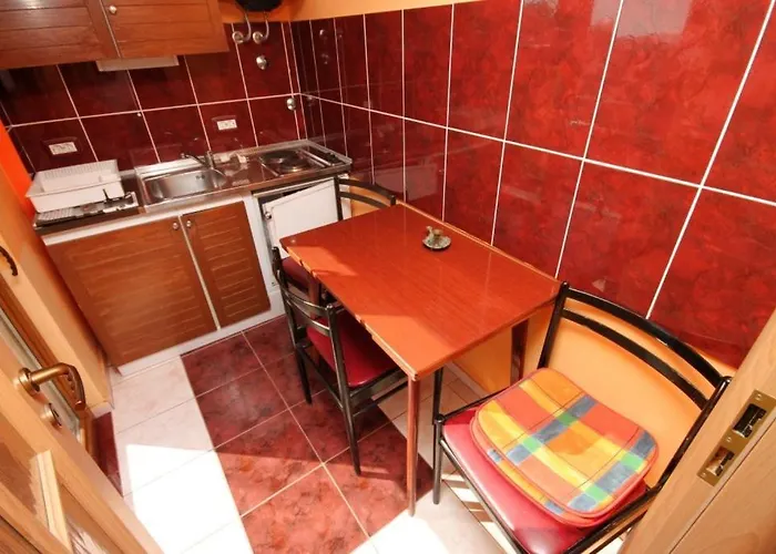 Apartments With A Parking Space Stinjan, Pula - 7253 Lejlighed