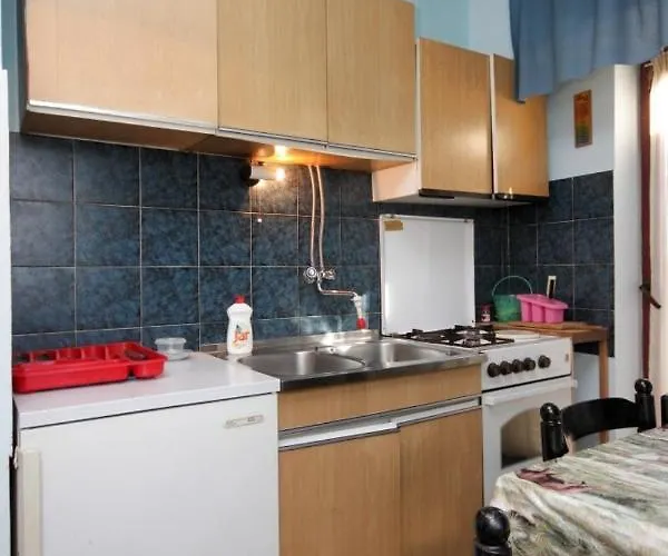 Apartments With A Parking Space Stinjan, Pula - 7253 Lejlighed Pula