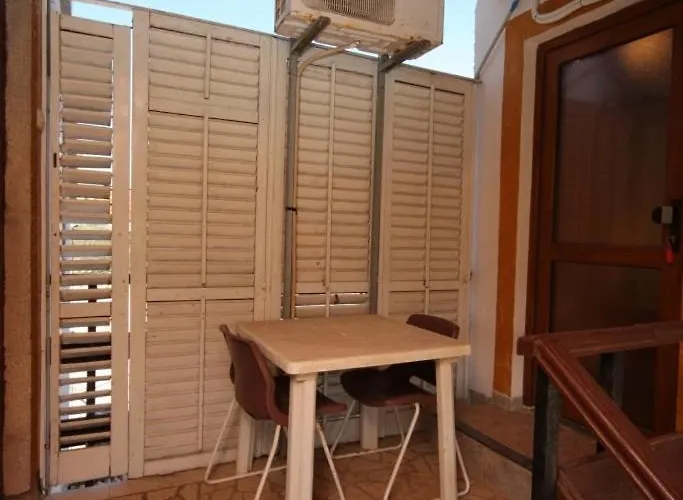 Apartments With A Parking Space Stinjan, Pula - 7253 Lejlighed *