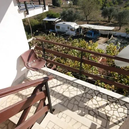 Apartments With A Parking Space Stinjan, Pula - 7253 Apartment