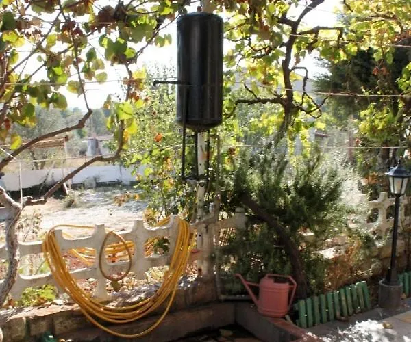 Apartment Apartments With A Parking Space Stinjan, Pula - 7253 Pula